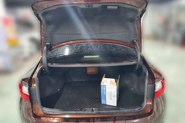 Used Lexus ES 2015 200 Elite Edition Trunk