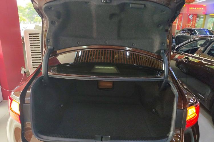 Used Lexus ES 2015 200 Elite Edition Trunk