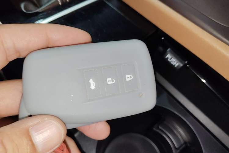 Used Lexus ES 2015 200 Elite Edition Vehicle Key