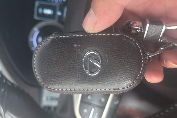 Used Lexus ES 2015 300h Comfort Edition Vehicle Key