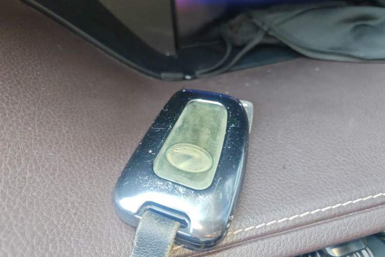 Used Lexus ES 2015 300h Comfort Edition Vehicle Key