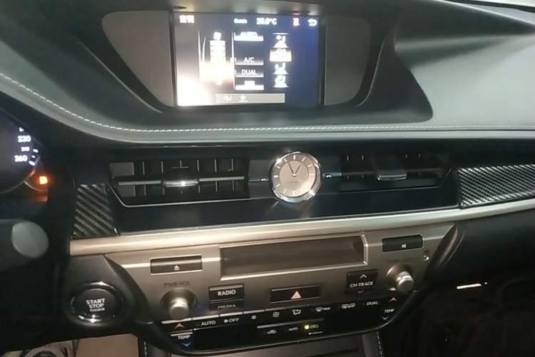 Used Lexus ES 2015 200 Elite Edition Audio And AC Panel