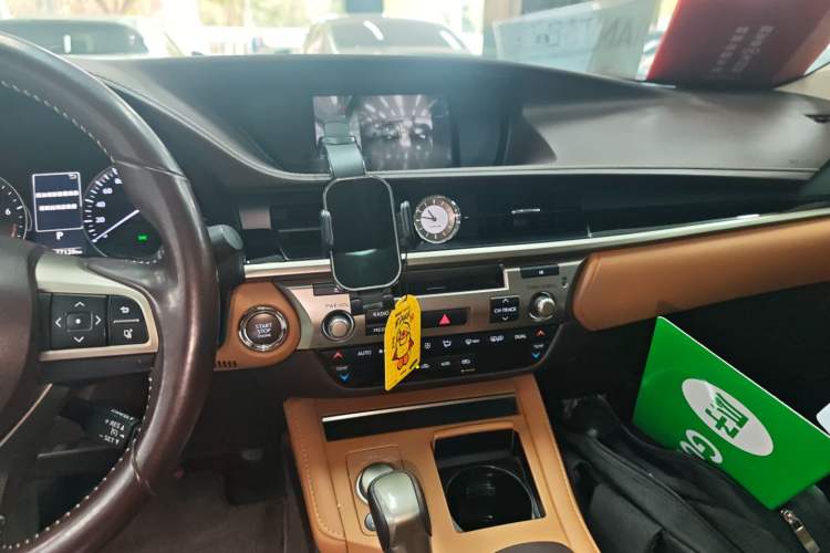 Used Lexus ES 2015 200 Elite Edition Audio And AC Panel