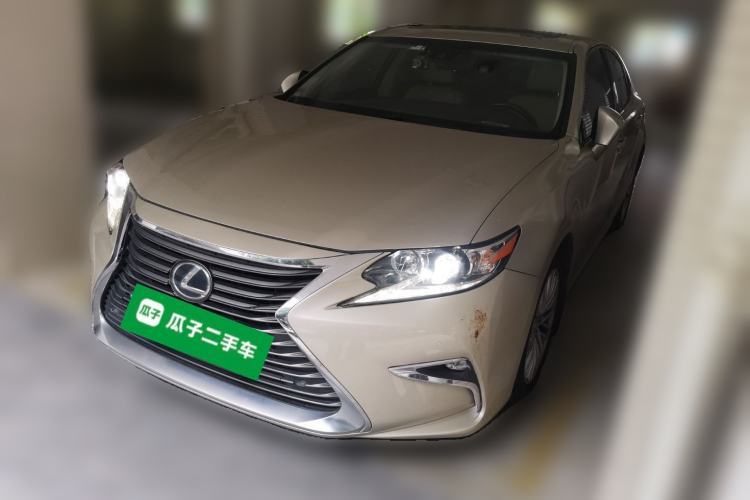 Used Lexus ES 2015 200 Comfort Edition Guazi used car, China used car export, Used car for sale, Used  cars, Cheapest cars for sale