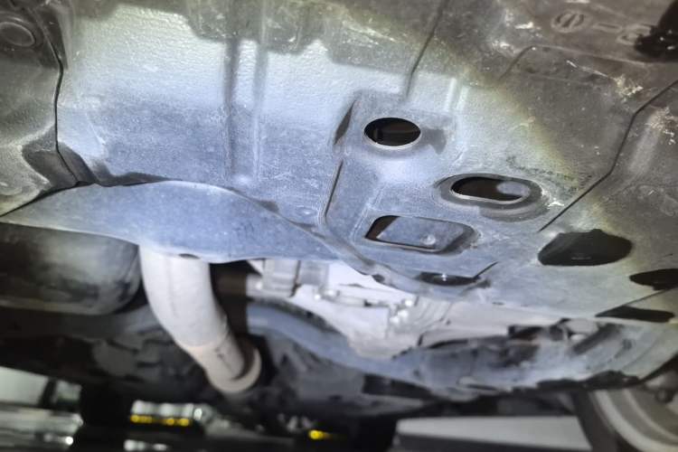 Used Lexus ES 2015 300h Comfort Edition Chassis Front