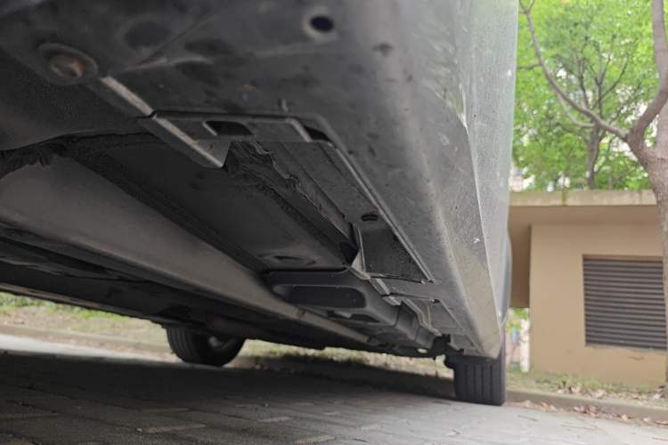 Used Lexus ES 2015 300h Comfort Edition Chassis Front Left