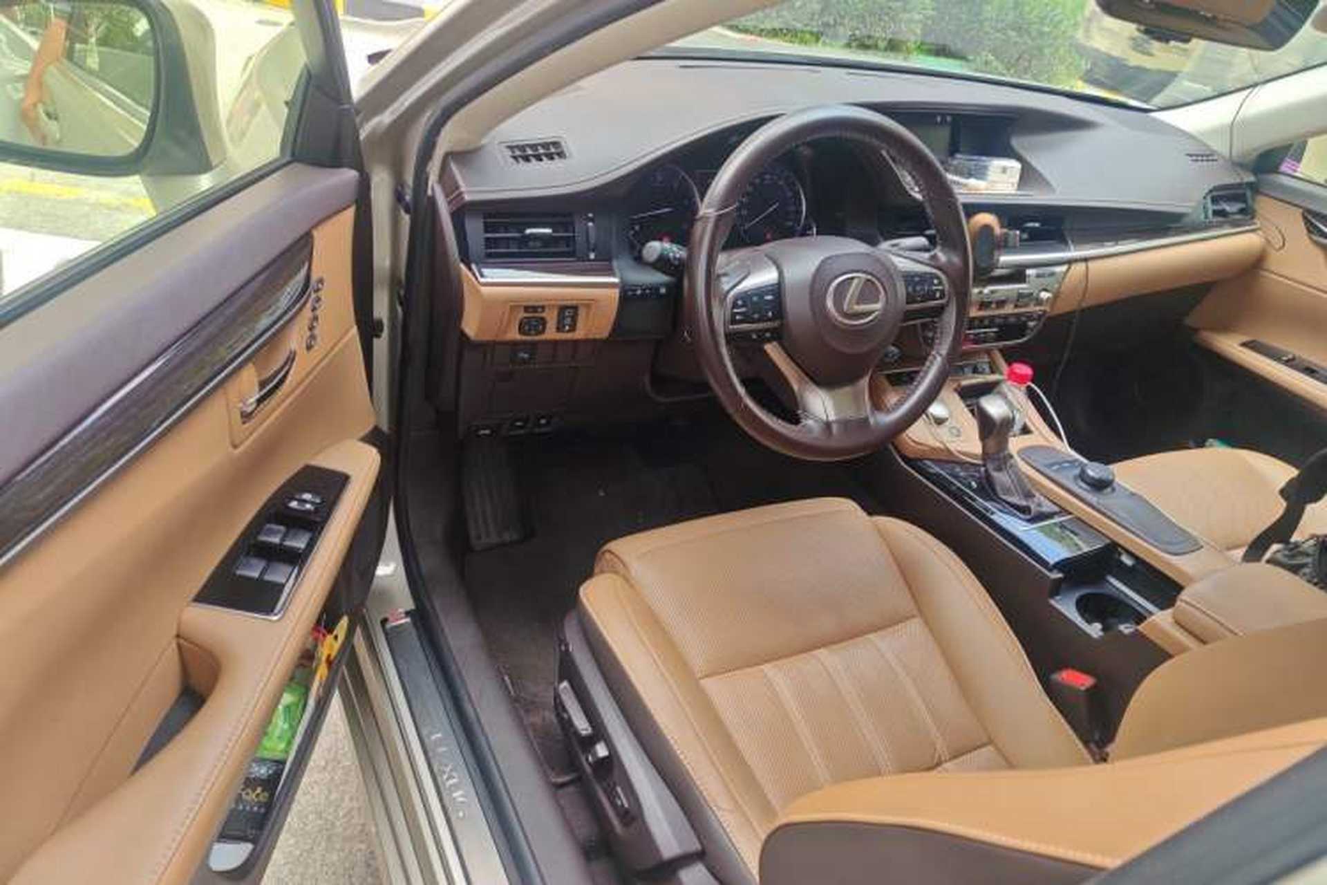 Used Lexus ES 2015 250 Elegant Edition Driver Seat