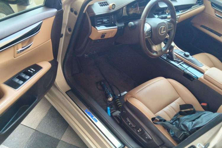 Used Lexus ES 2015 200 Elite Edition Driver Seat