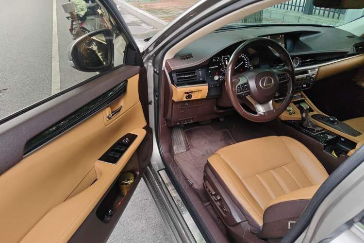 Used Lexus ES 2015 200 Elite Edition Driver Seat