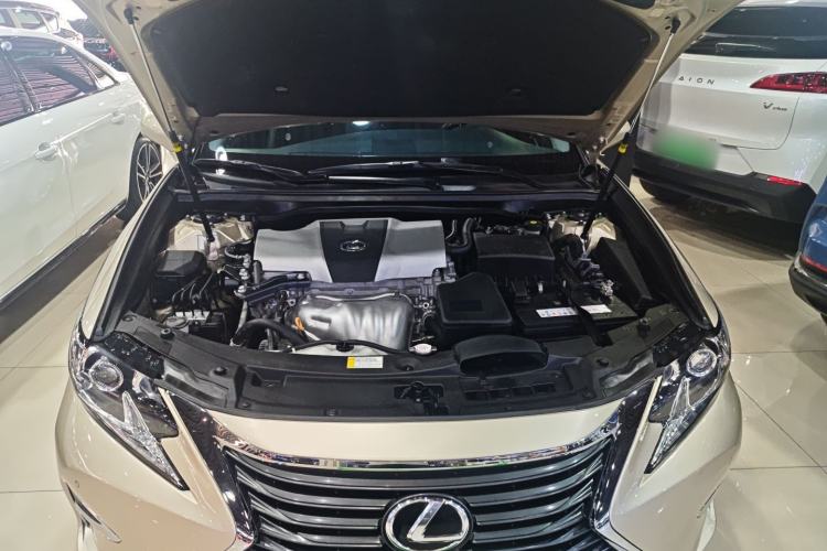 Used Lexus ES 2015 200 Elite Edition Engine Bay