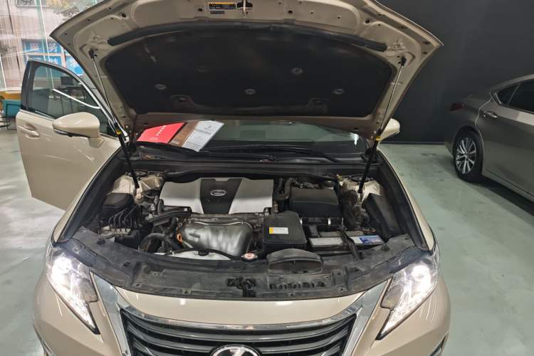 Used Lexus ES 2015 200 Elite Edition Engine Bay