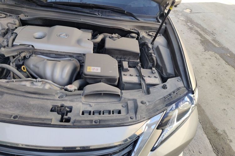 Used Lexus ES 2015 250 Elegant Edition Engine Bay Left