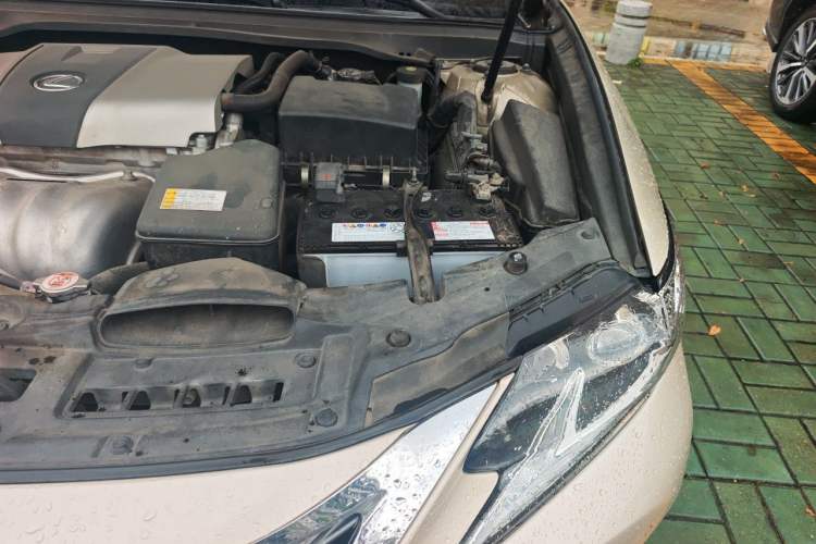 Used Lexus ES 2015 200 Elite Edition Engine Bay Left