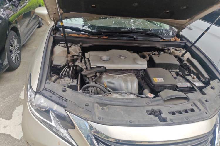 Used Lexus ES 2015 250 Elegant Edition Engine Bay Right