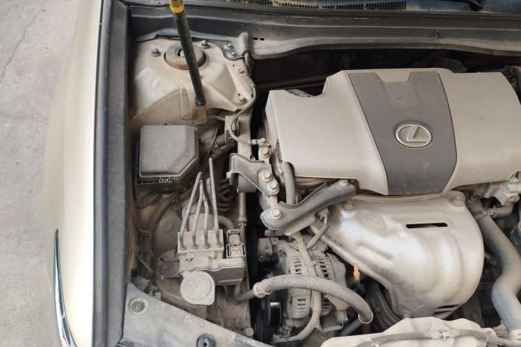 Used Lexus ES 2015 200 Comfort Edition Engine Bay Right