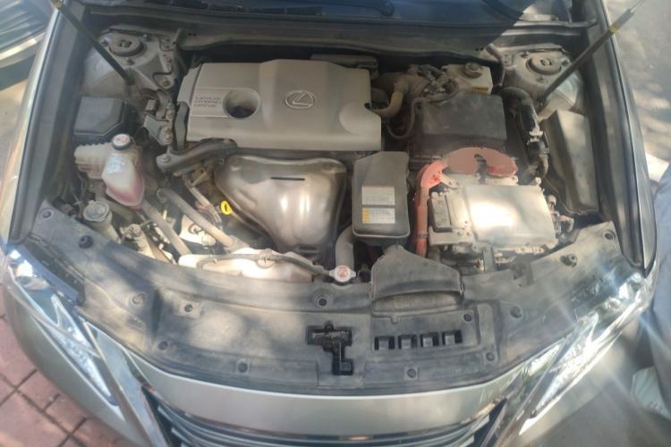 Used Lexus ES 2015 300h Comfort Edition Engine Bay
