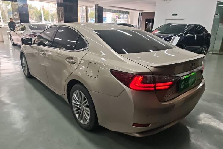 Used Lexus ES 2015 200 Elite Edition Exterior 2