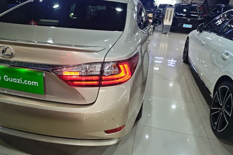 Used Lexus ES 2015 200 Elite Edition Exterior 3