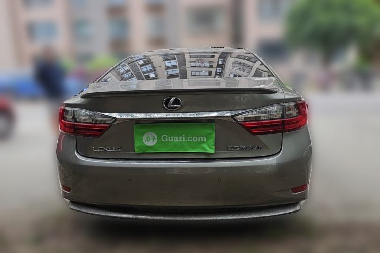 Used Lexus ES 2015 300h Comfort Edition Exterior 4