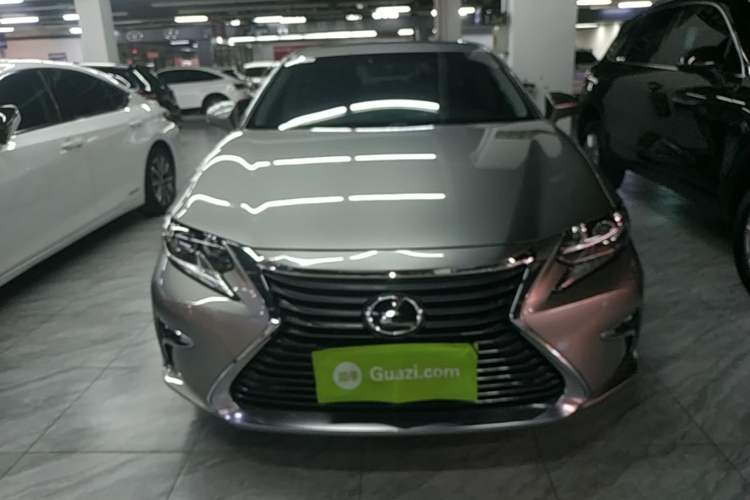 Used Lexus ES 2015 200 Elite Edition Front