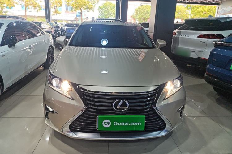 Used Lexus ES 2015 200 Elite Edition Front