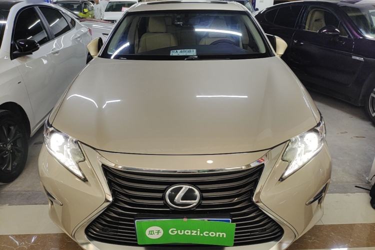 Used Lexus ES 2015 250 Elegant Edition Front