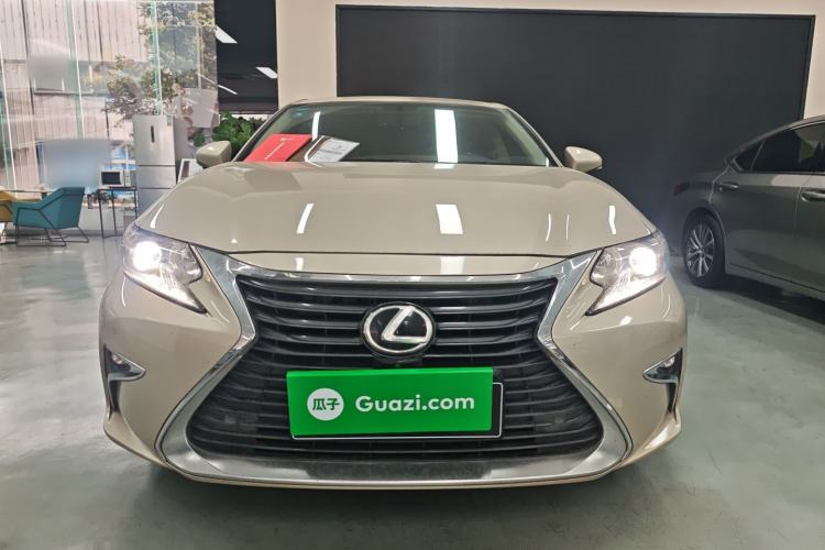 Used Lexus ES 2015 200 Elite Edition Front