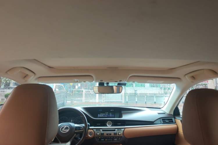 Used Lexus ES 2015 200 Elite Edition Headliner