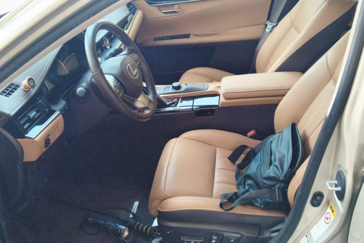 Used Lexus ES 2015 200 Elite Edition Left Front Seat