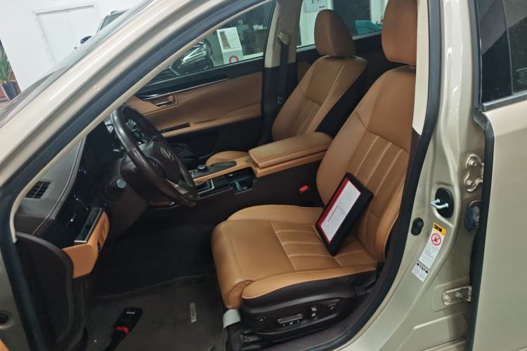Used Lexus ES 2015 200 Elite Edition Left Front Seat