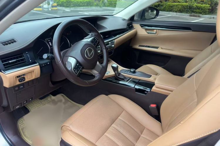 Used Lexus ES 2015 200 Elite Edition Left Front Seat