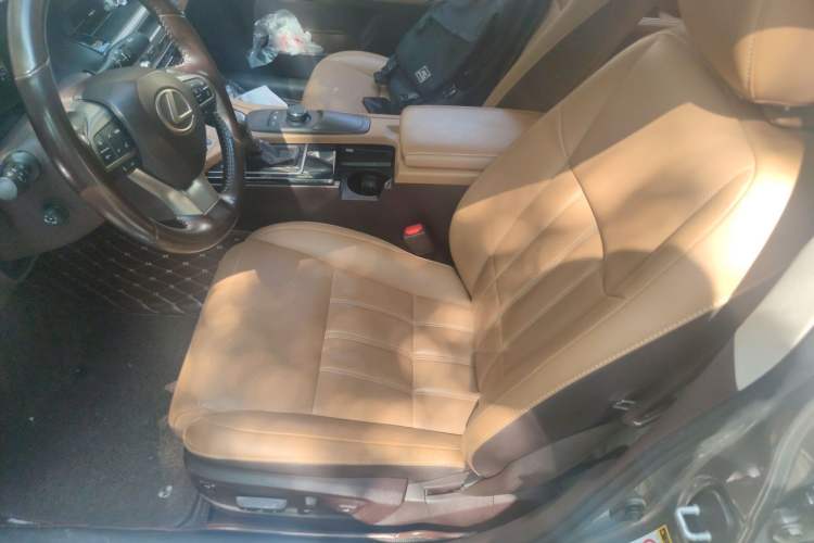 Used Lexus ES 2015 300h Comfort Edition Left Front Seat