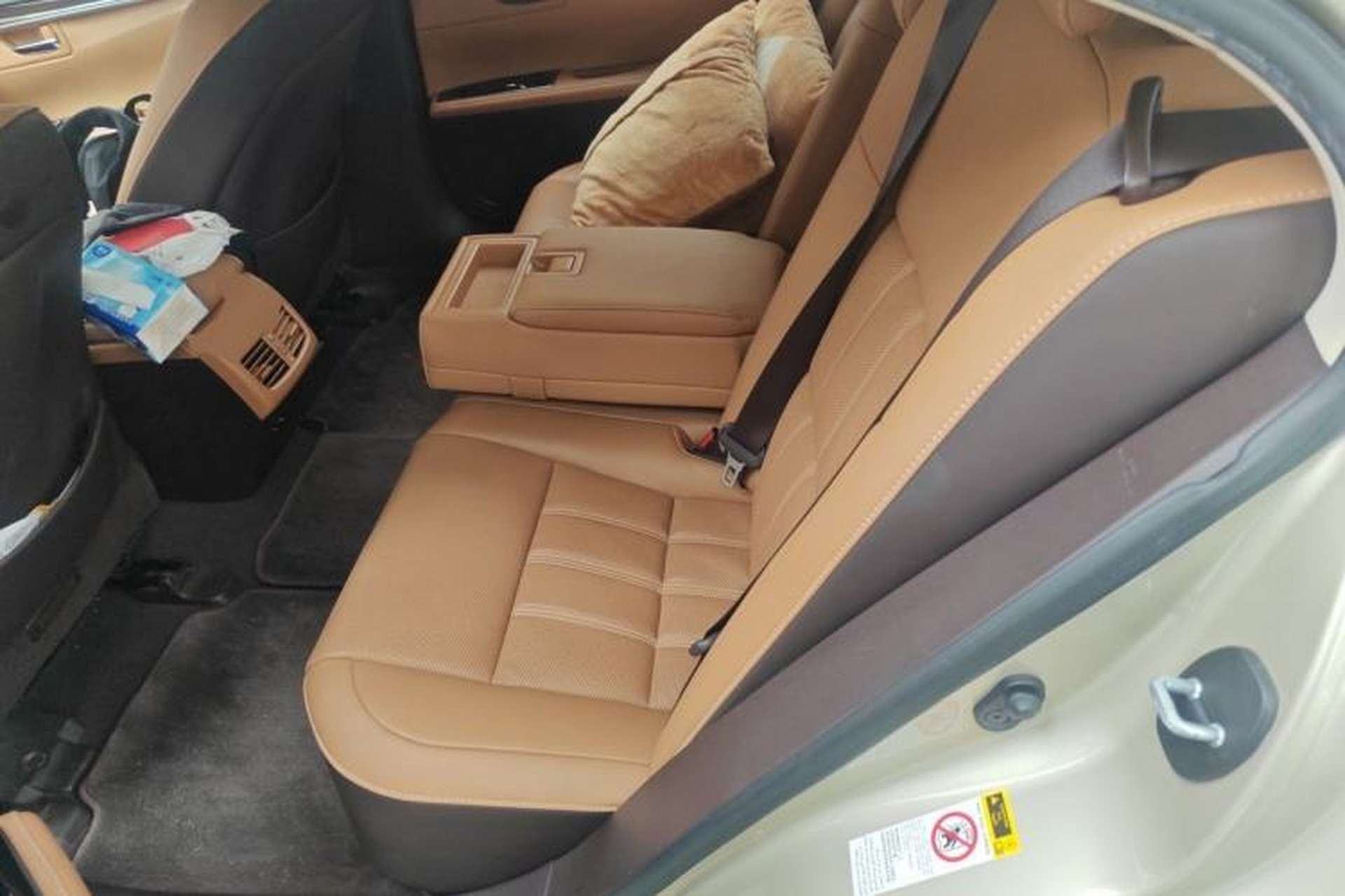Used Lexus ES 2015 250 Elegant Edition Left Rear Seat