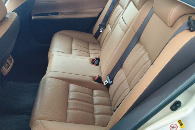 Used Lexus ES 2015 200 Elite Edition Left Rear Seat
