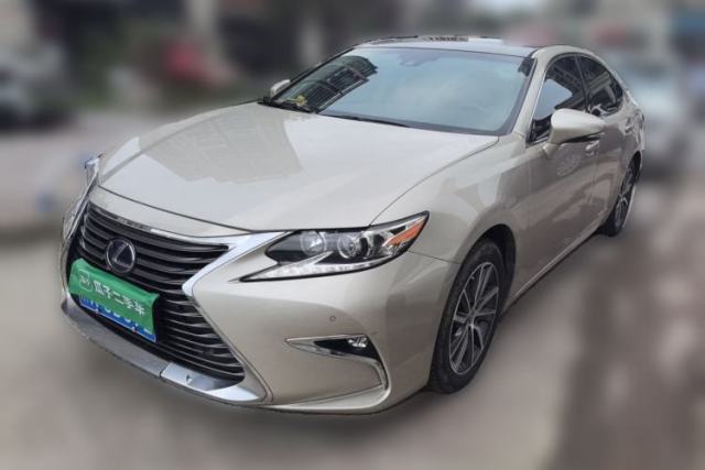 Used Lexus ES 2015 300h Comfort Edition
