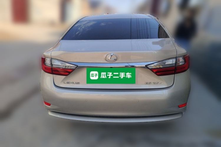 Used Lexus ES 2015 250 Elegant Edition Rear