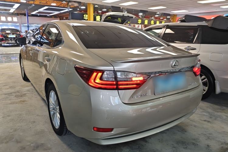 Used Lexus ES 2015 200 Elite Edition Rear Left 45 Deg