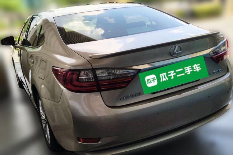 Used Lexus ES 2015 200 Elite Edition Rear Left 45 Deg