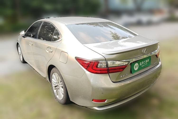 Used Lexus ES 2015 200 Elite Edition Rear Left 45 Deg