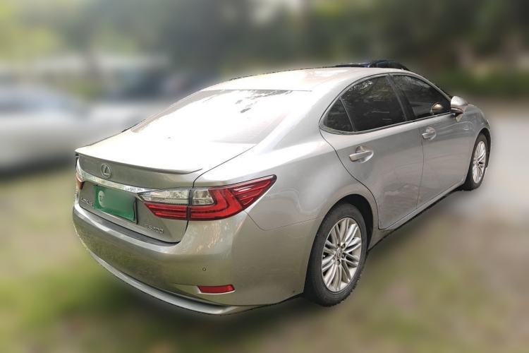 Used Lexus ES 2015 200 Elite Edition Rear Right 45 Deg