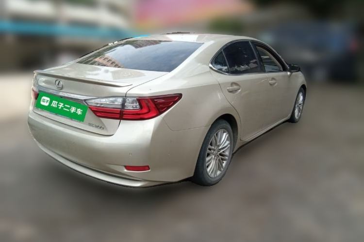 Used Lexus ES 2015 200 Elite Edition Rear Right 45 Deg