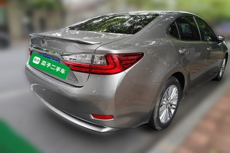 Used Lexus ES 2015 200 Elite Edition Rear Right 45 Deg
