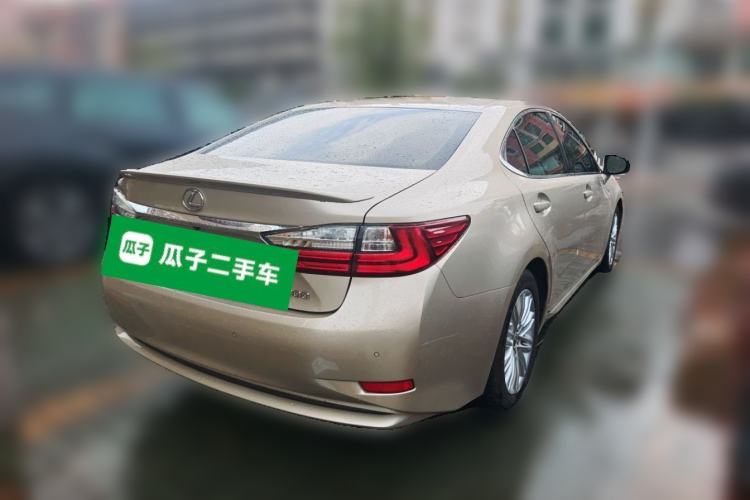 Used Lexus ES 2015 200 Elite Edition Rear Right 45 Deg