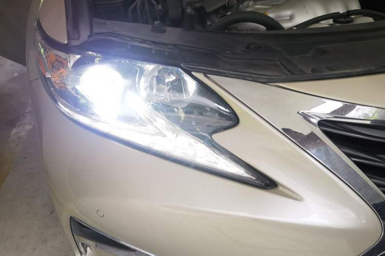 Used Lexus ES 2015 200 Comfort Edition Right Front Headlight