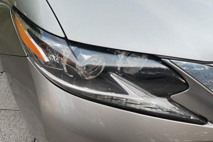Used Lexus ES 2015 200 Elite Edition Right Front Headlight