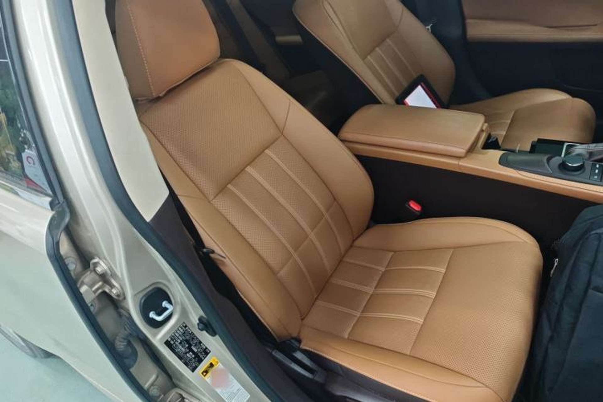 Used Lexus ES 2015 200 Elite Edition Right Front Seat