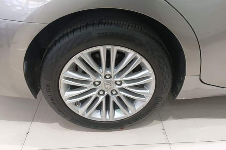 Used Lexus ES 2015 200 Elite Edition Right Rear Wheel Hub