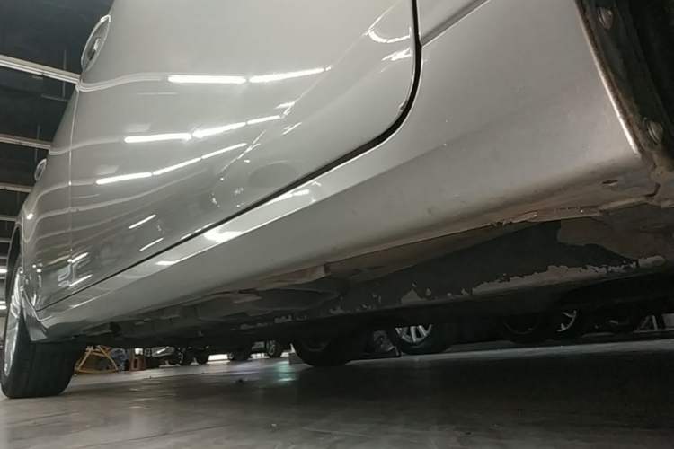 Used Lexus ES 2015 200 Elite Edition Right Side Sill