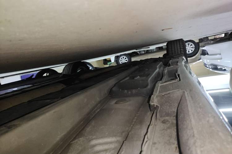 Used Lexus ES 2015 250 Elegant Edition Right Side Sill