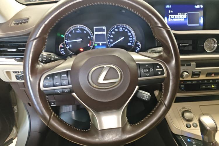 Used Lexus ES 2015 200 Elite Edition Steering Wheel